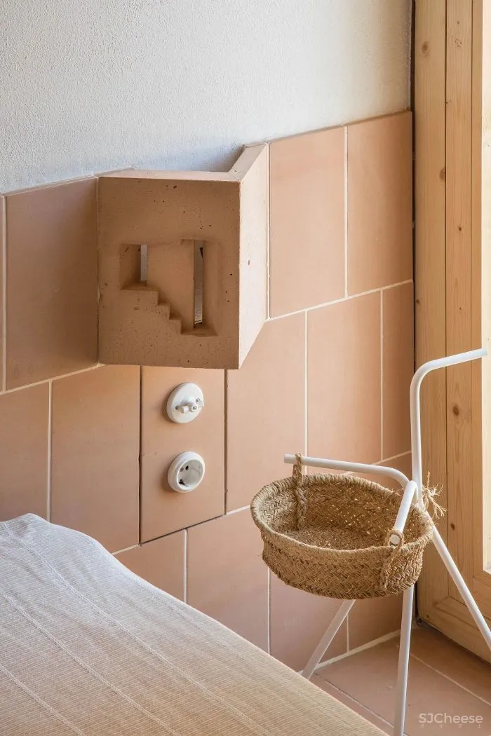 94㎡原木住宅里的光影魔术，开启夏日梦幻之旅！