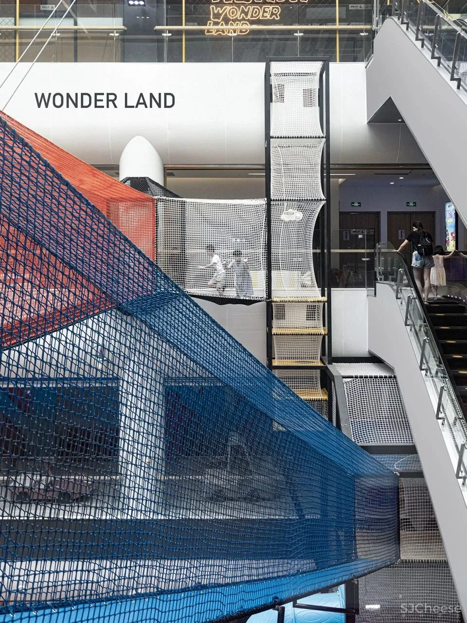 新作 丨 属于家庭的成长式商业综合体 海宁万朵城 宇合光年