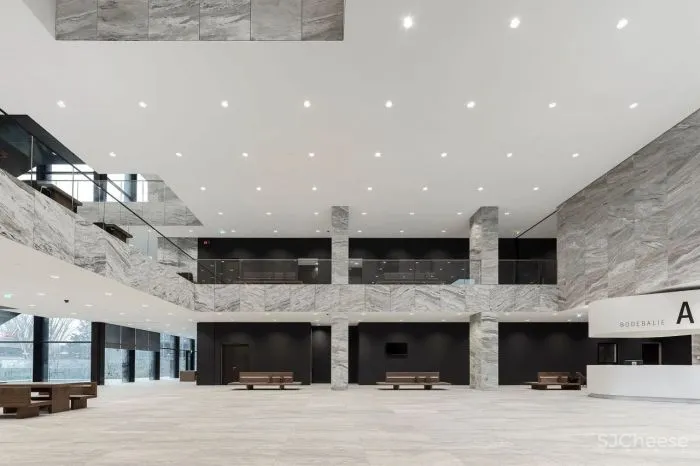 KAAN 新作 具有纪念意义和组成感的阿姆斯特丹新法院大楼