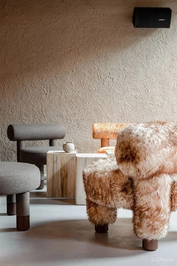 乌克兰历史中心的疯狂酒馆,六个楼层汇集了五家不同风格的酒吧及餐厅 YOD design Lab