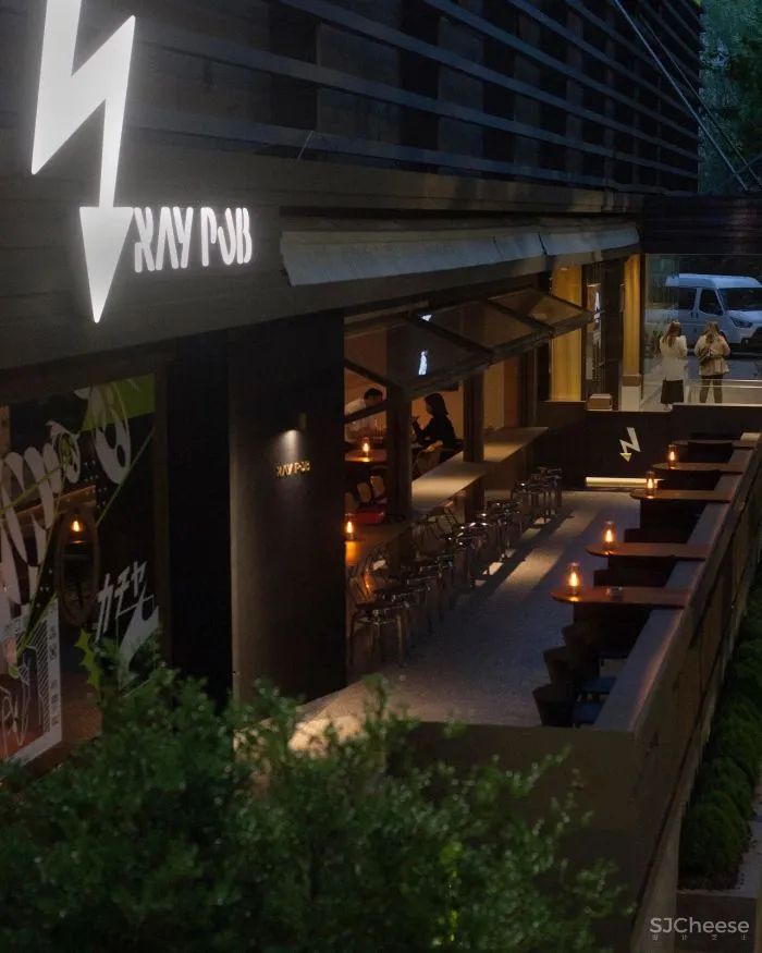 GTD新作丨 市井里巷下的光与影 RAY PUB 暗光精酿咖啡