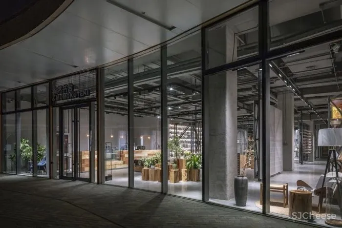 新作 嵌入旋转“结构” 无目的概念书店 罗宇杰工作室