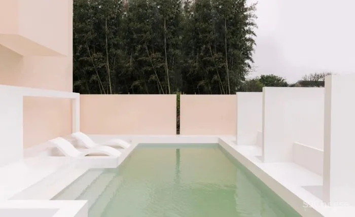 桃粉色ins风,温柔与硬朗的平衡 则问设计