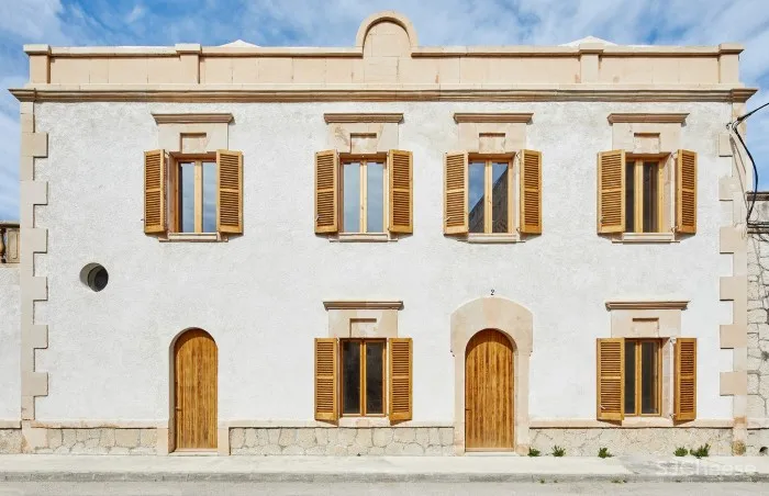 Aulets Arquitectes:巴塞罗那改造住宅 Enological Station