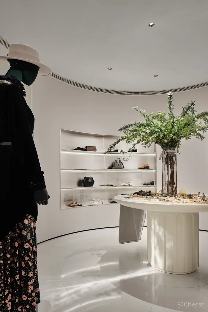 留白设计 • 高金锋｜光照见空间的空灵与神秘