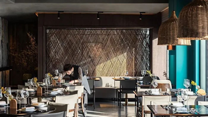 新作丨 吴为：米其林餐饮人的新赛道 北京CBD开“鱼市” 禾苑