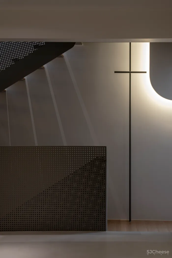 新作|方日新 • 庐州 翠园|这间地复式院落私宅,采光通风极好