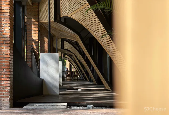 李聪 - 陈书灏 • 莫干山蚕种场｜历史保护建筑“化茧成蝶”