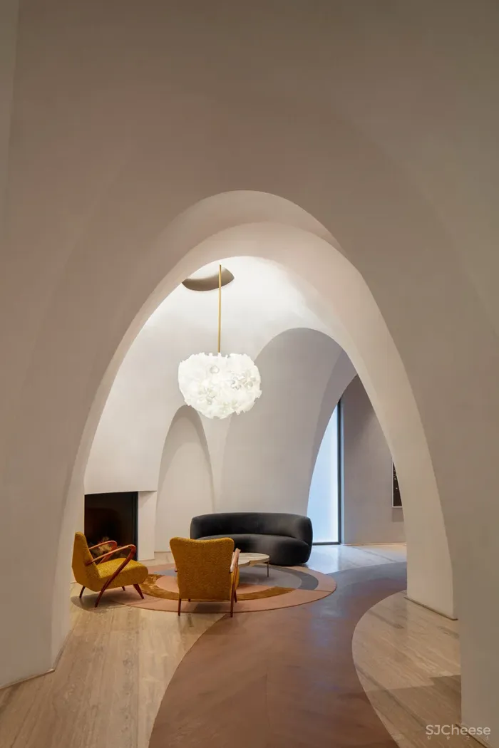 看“高迪粉”设计的公寓楼，如何致敬经典！