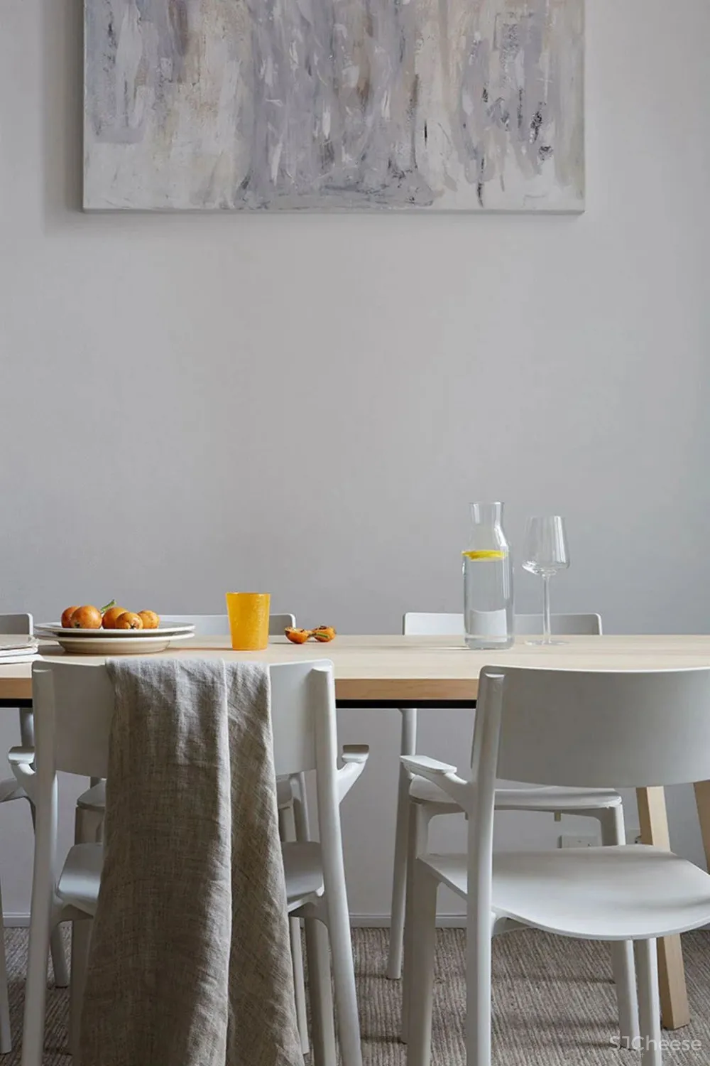 一位女性音乐家在斯德哥尔摩的夹层阁楼公寓（64平方米）