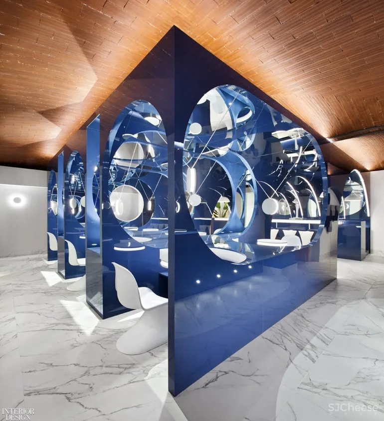 HRuiz-Velazquez / 空间为器,饮一杯灵感的酒