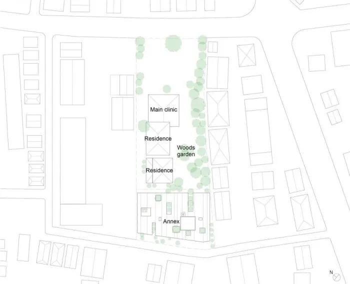 新作丨 树木穿透屋顶 林中诊所 Takashige Yamashita Office
