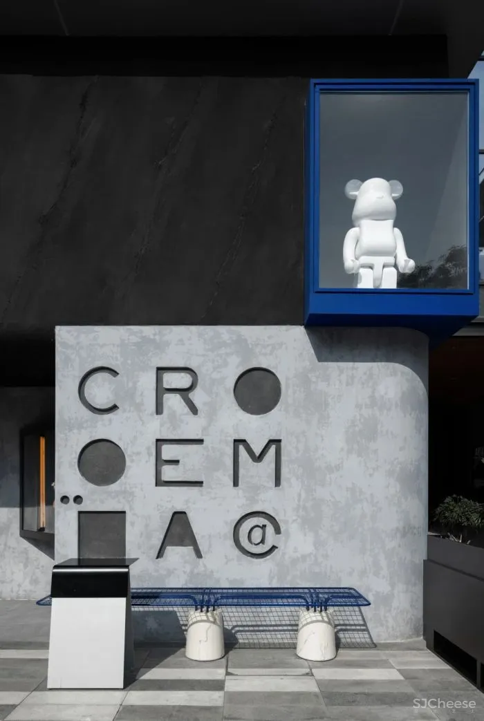 Topworks Lab×CREM@:潮玩运输计划