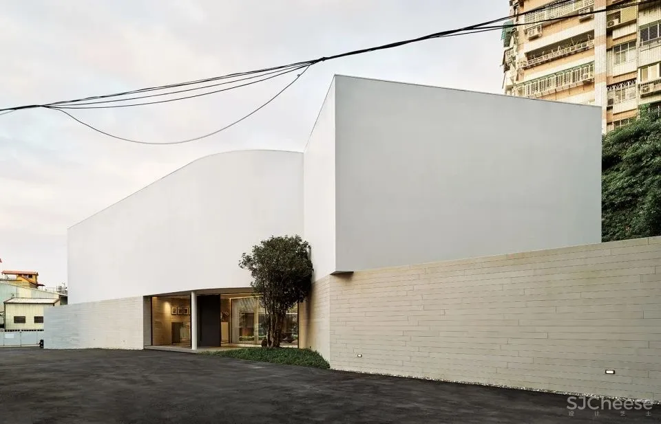 新作 游走于廊道间 告别三合院 CYS.ASDO