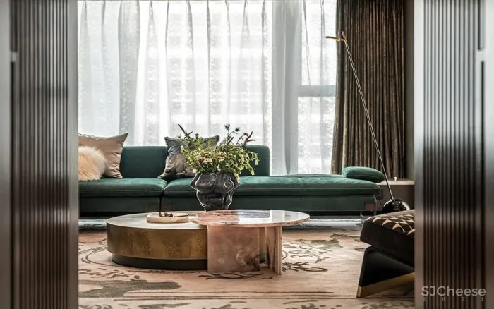 330m² 顶层豪宅,都市慢生活的无限畅想