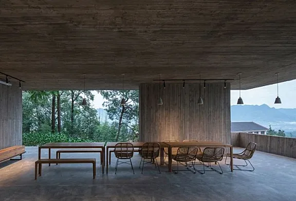 远山近林皆为景：张家界绝景民宿林语山房