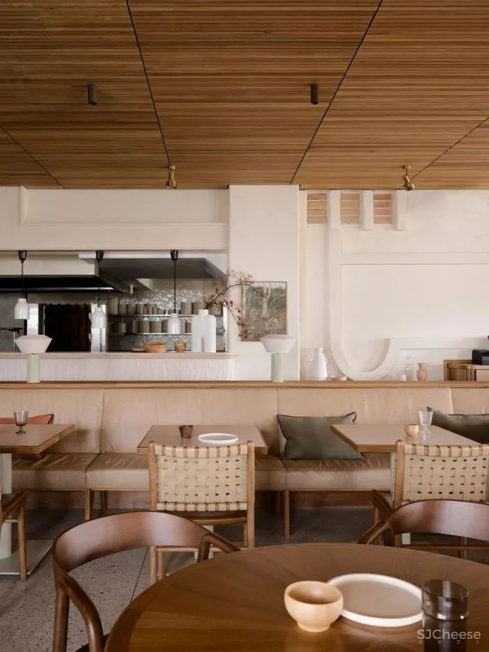 HARBORD HOTEL RENOVATION BY ALEXANDER - CO.