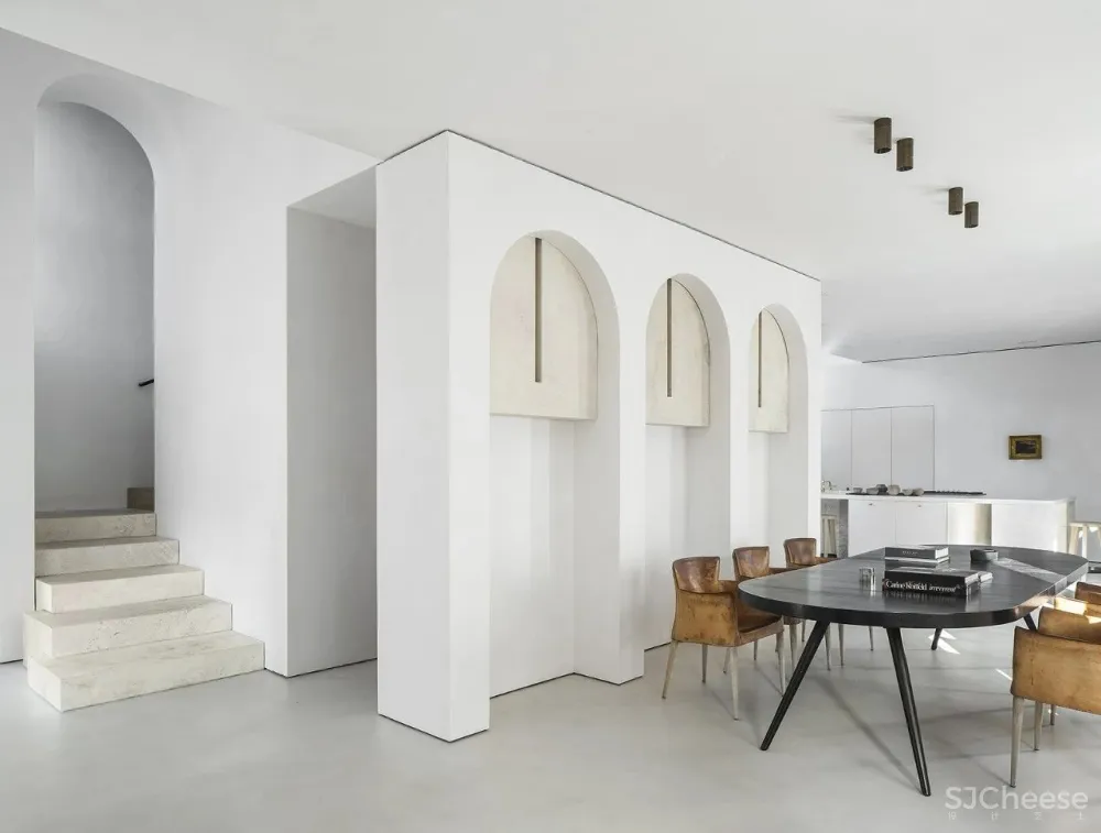 330㎡极简白大宅,拱形元素的高级玩法