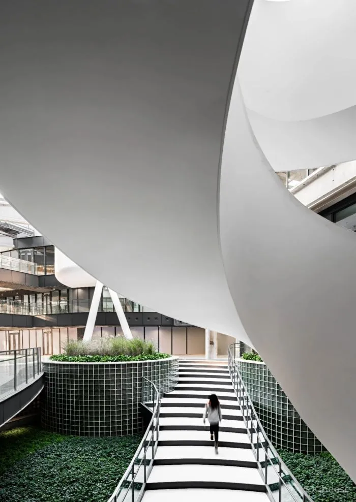 老厂房转身变新花园·中关村数创产业基地 清石设计「星作」