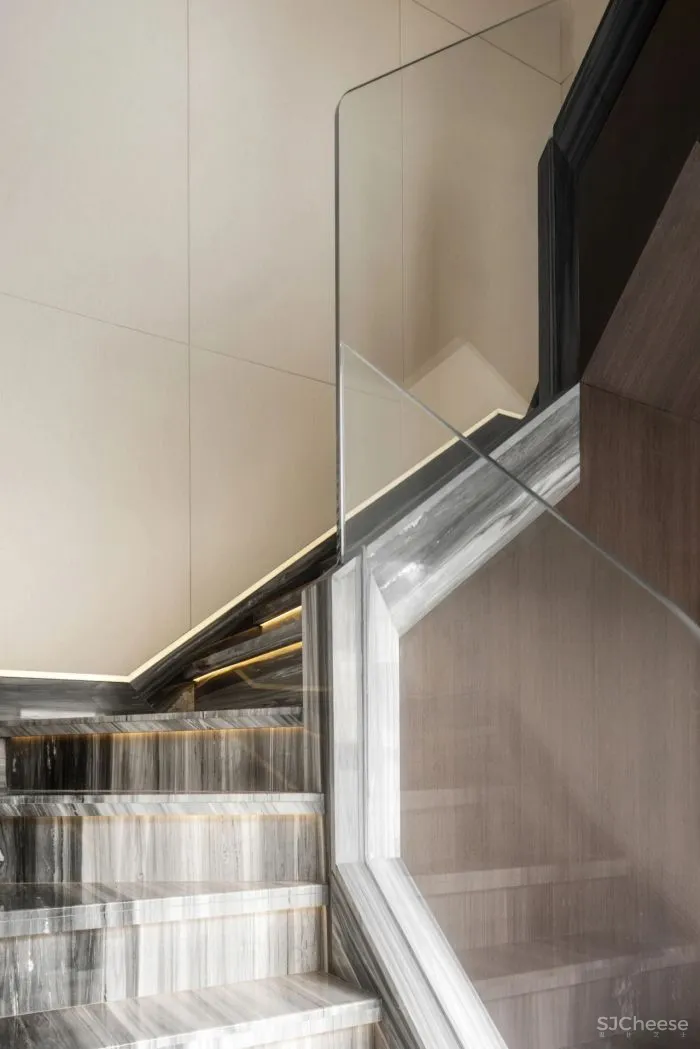 新作|前海人寿×LB凌奔设计:惠州合院,210㎡简约复式山居美墅