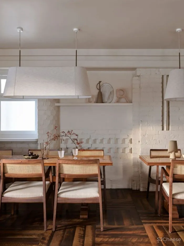 HARBORD HOTEL RENOVATION BY ALEXANDER - CO.