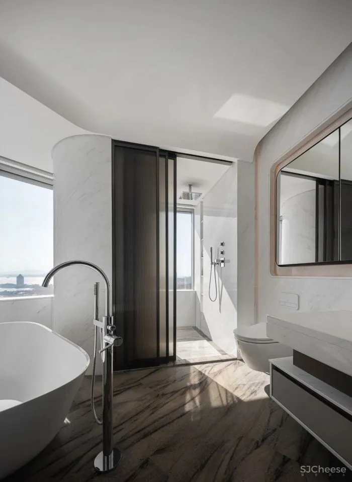 新作丨 海天中心 × 卡纳设计：369米青岛之巅的“可居住的艺术品”