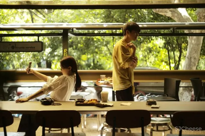 GTD新作丨 市井里巷下的光与影 RAY PUB 暗光精酿咖啡