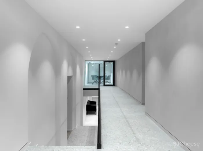 在办公室就能体验登陆太空，竟然有点炫酷！996也能愉快工作了？