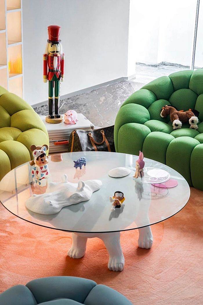 黑白极简，打造四层“潮玩杂货铺”｜双宝设计