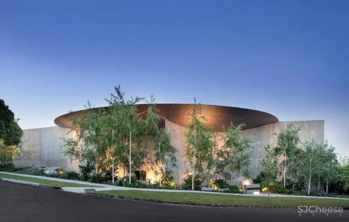 Wood Marsh Architecture丨墨尔本“雕塑”住宅，将现代艺术放大