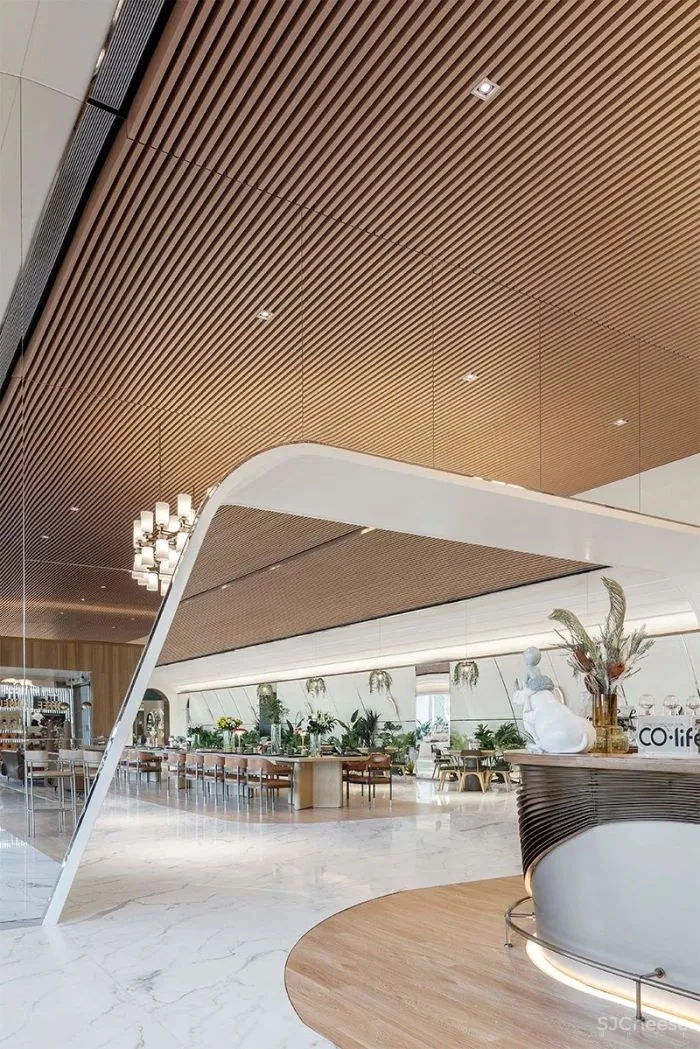 售楼处5大新玩法:美食餐厅 、超市、图书馆、游乐场......