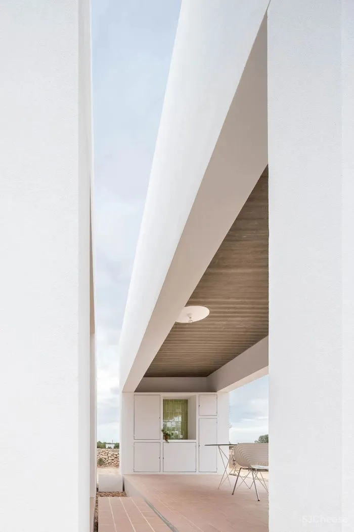 94㎡原木住宅里的光影魔术，开启夏日梦幻之旅！