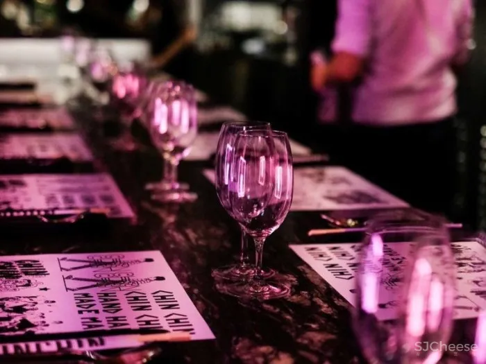 首发 | George Livissianis设计,Chin Chin +DOLPHIN 餐厅