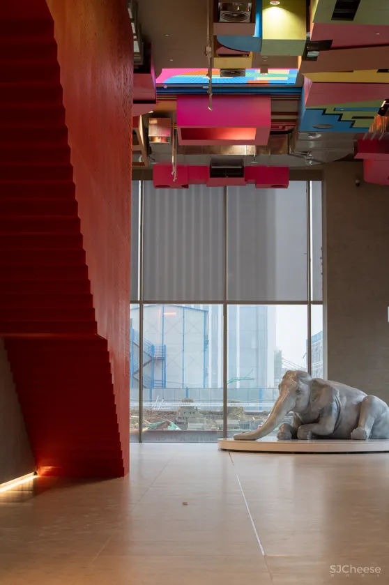 人文、艺术、对话 北京丽泽平安金融中心E01办公大堂