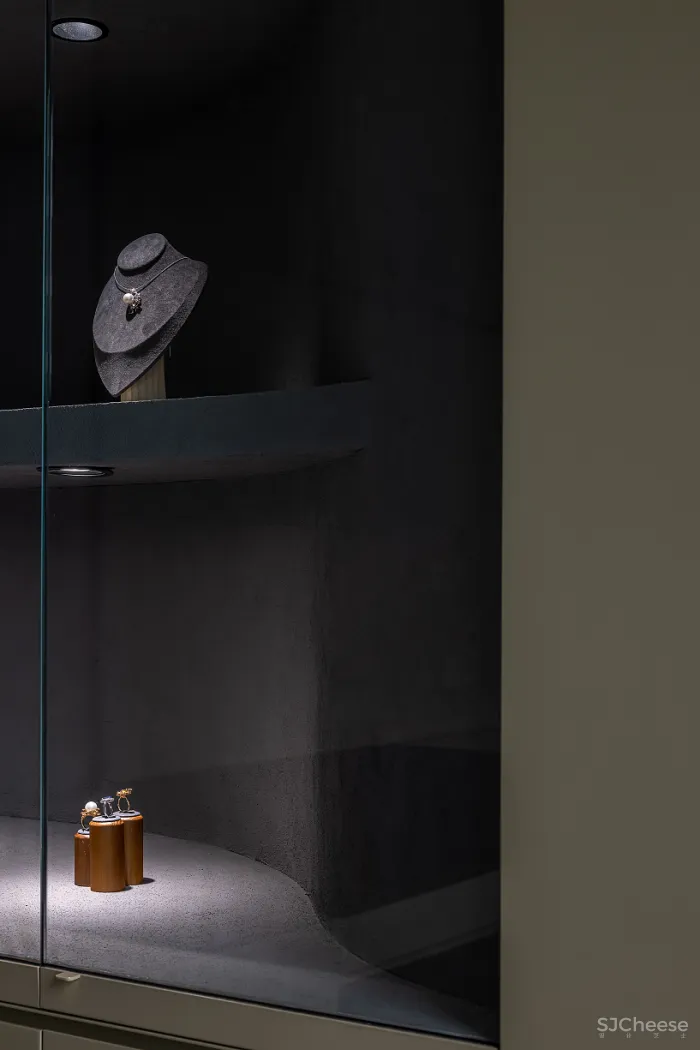 PDD深点设计 × CHARMANCE荟玥·珠宝:缔造非一般“寻宝”之旅