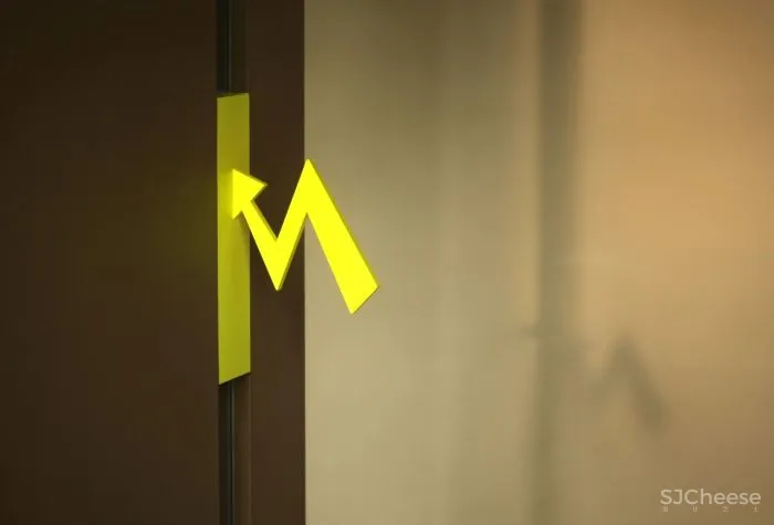 GTD新作丨 市井里巷下的光与影 RAY PUB 暗光精酿咖啡