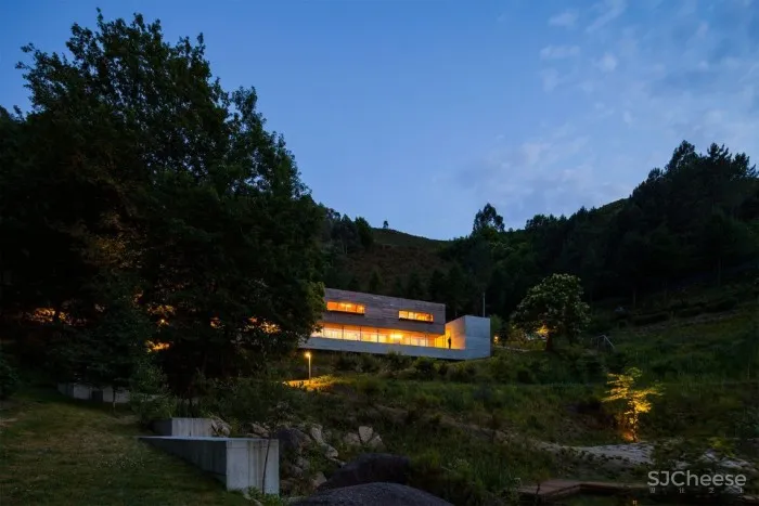 感受Carvalho Araújo的经典设计之美