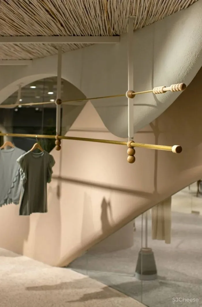 土耳其Ulupinar服装展厅设计,混乱寻求“宁静”的体验