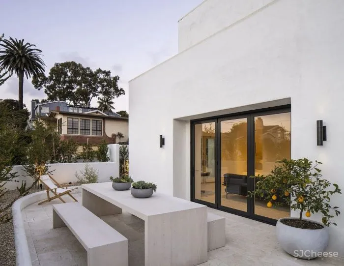 330㎡极简白大宅,拱形元素的高级玩法