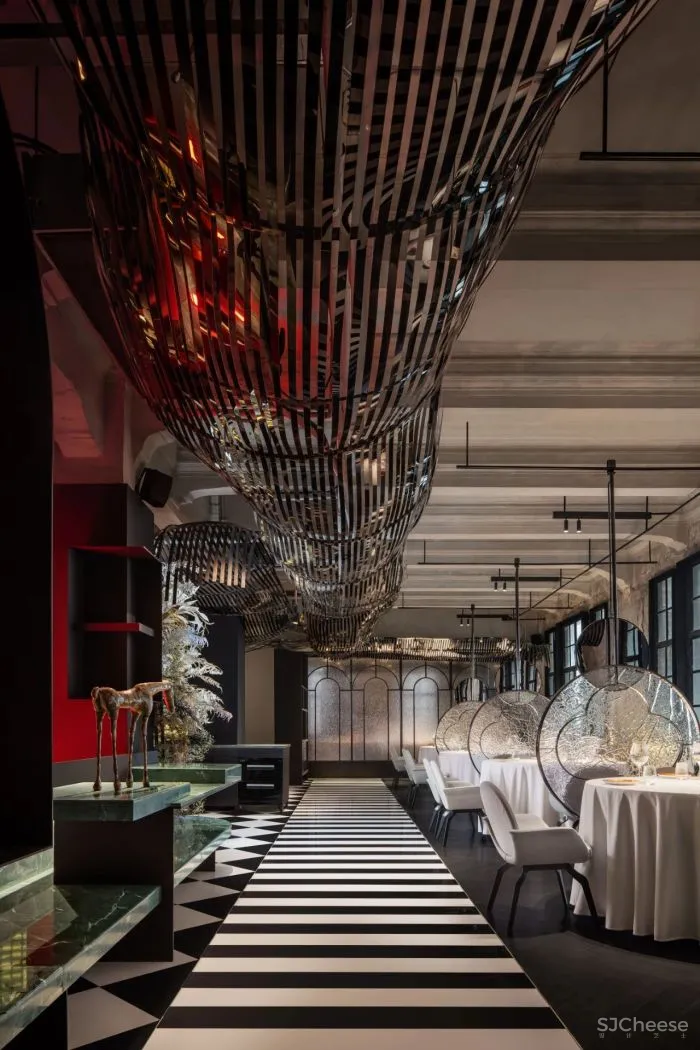 GID.曾建龙力作 上海外滩顶级餐厅「九储堂」设计