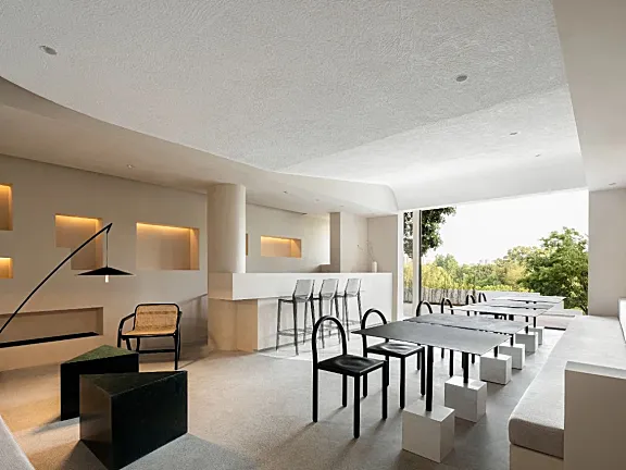 云中溪民宿 躺在云中,静听溪水与蝉鸣