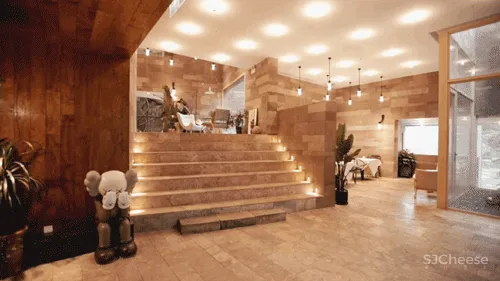 一对沪漂夫妻,回张家界造11层盒子屋,坐拥仙境最美景色