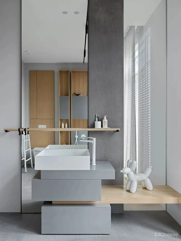 高级灰＋木饰面，二居室这样设计超耐看