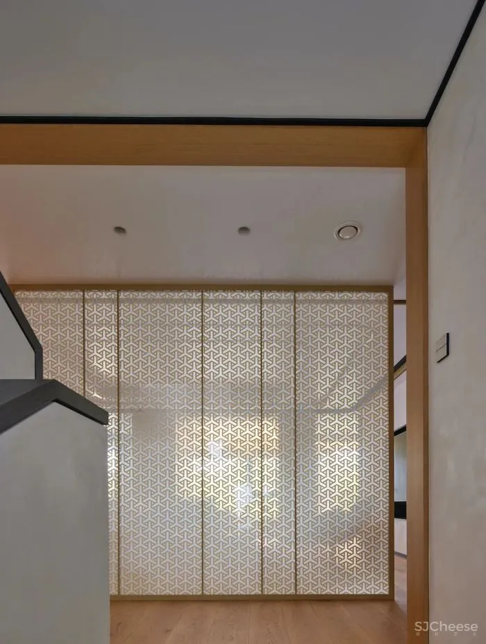 台北城市陳連武新案 開展的卷軸As the handscroll painting unfurls…