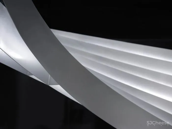 常凯生:莫比乌斯环形缠绕的新体验空间