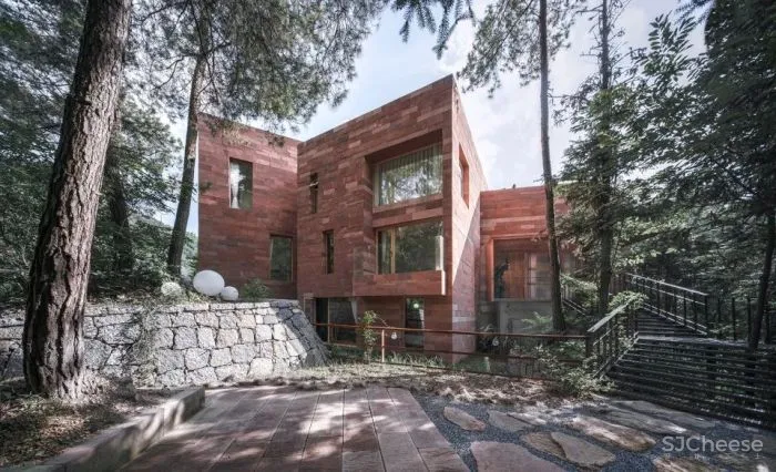 一对沪漂夫妻,回张家界造11层盒子屋,坐拥仙境最美景色