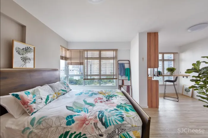 坚持“去客厅化”装修，打满墙书架又做大开间，102㎡宽敞又亮堂