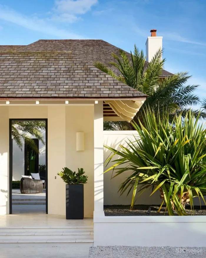 Kevin Dumais 低调奢华,一场来自中世纪的邂逅