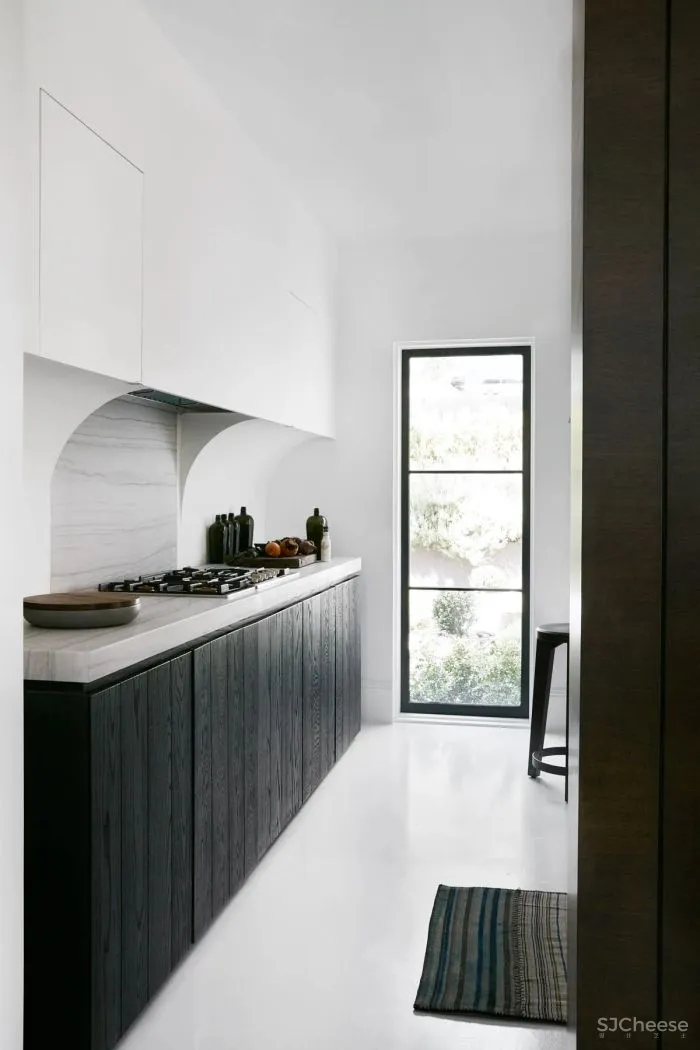 330㎡极简白大宅,拱形元素的高级玩法