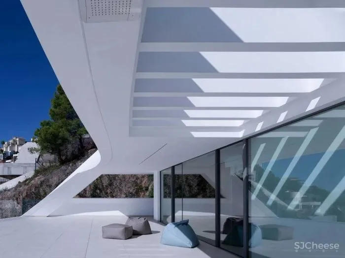 极简住宅设计，屋檐下的那抹灯带是最好的风景